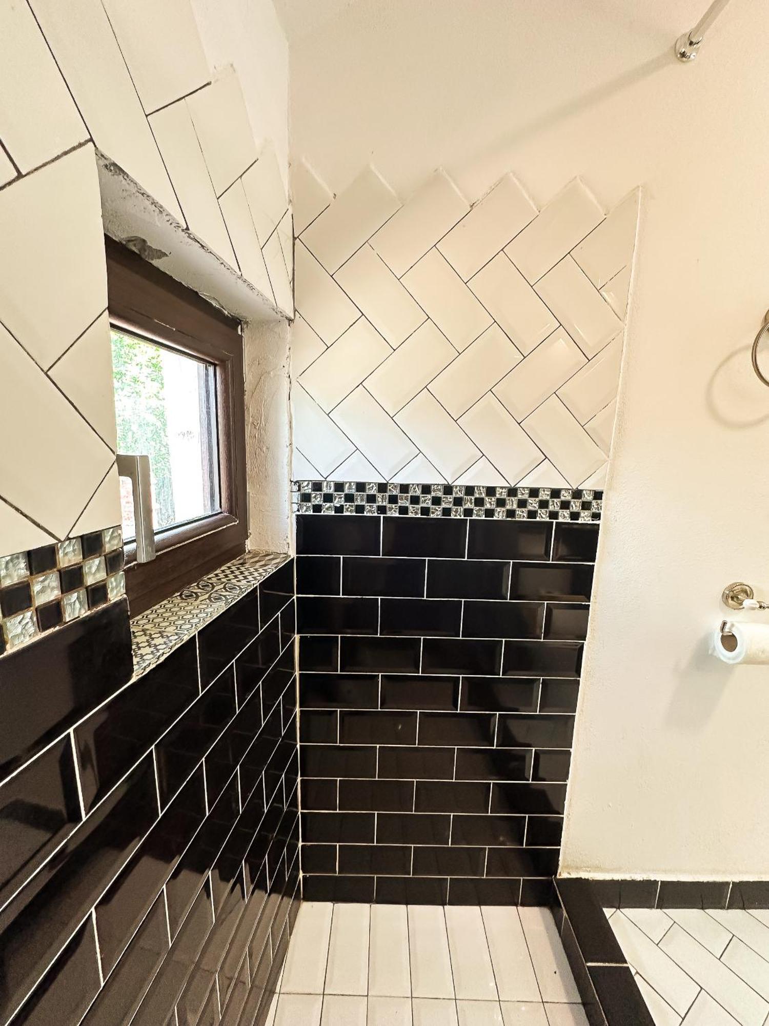 The Vintage - Wonderful Apartment In Best Location Κραϊόβα Εξωτερικό φωτογραφία
