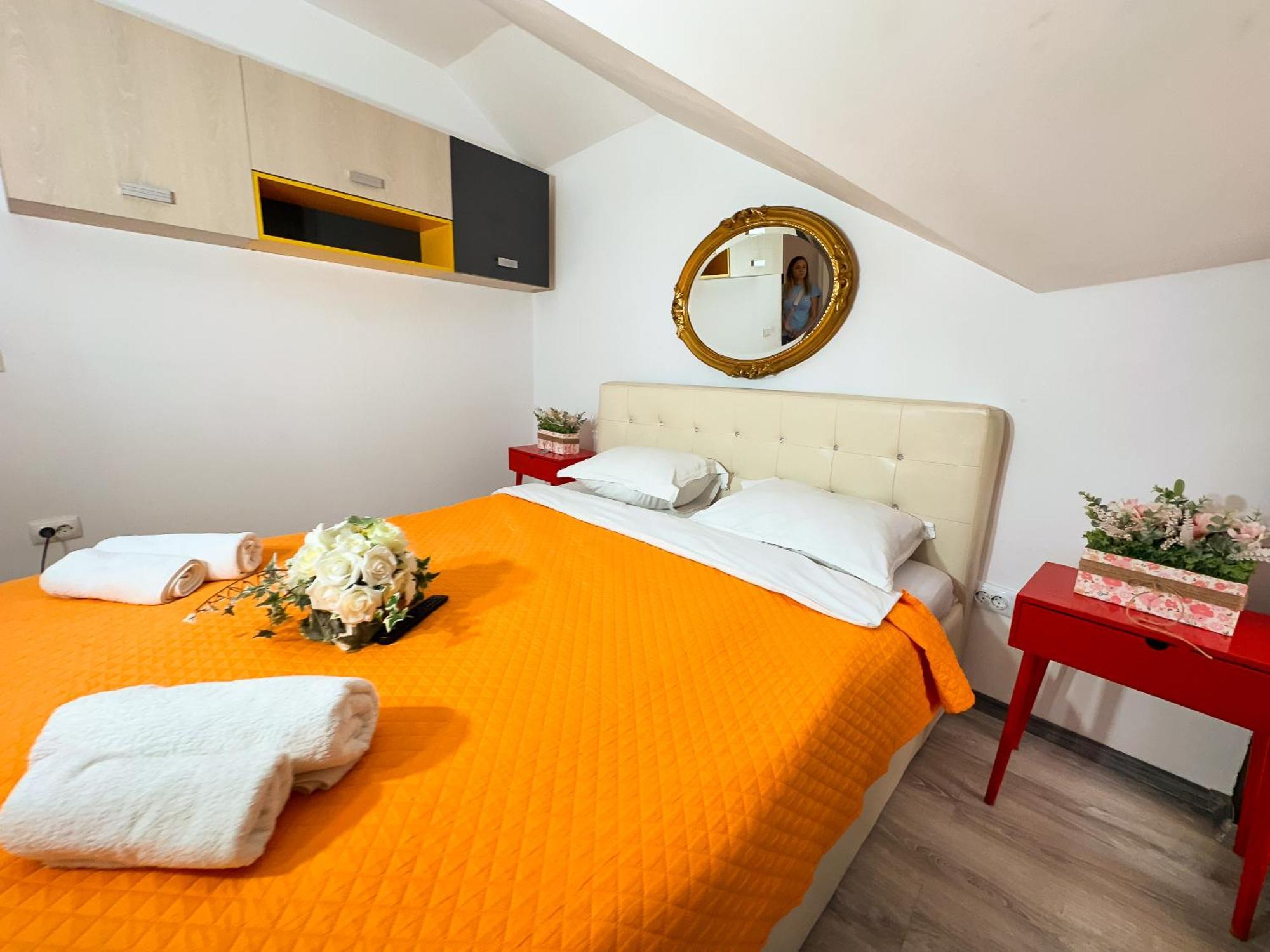 The Vintage - Wonderful Apartment In Best Location Κραϊόβα Εξωτερικό φωτογραφία