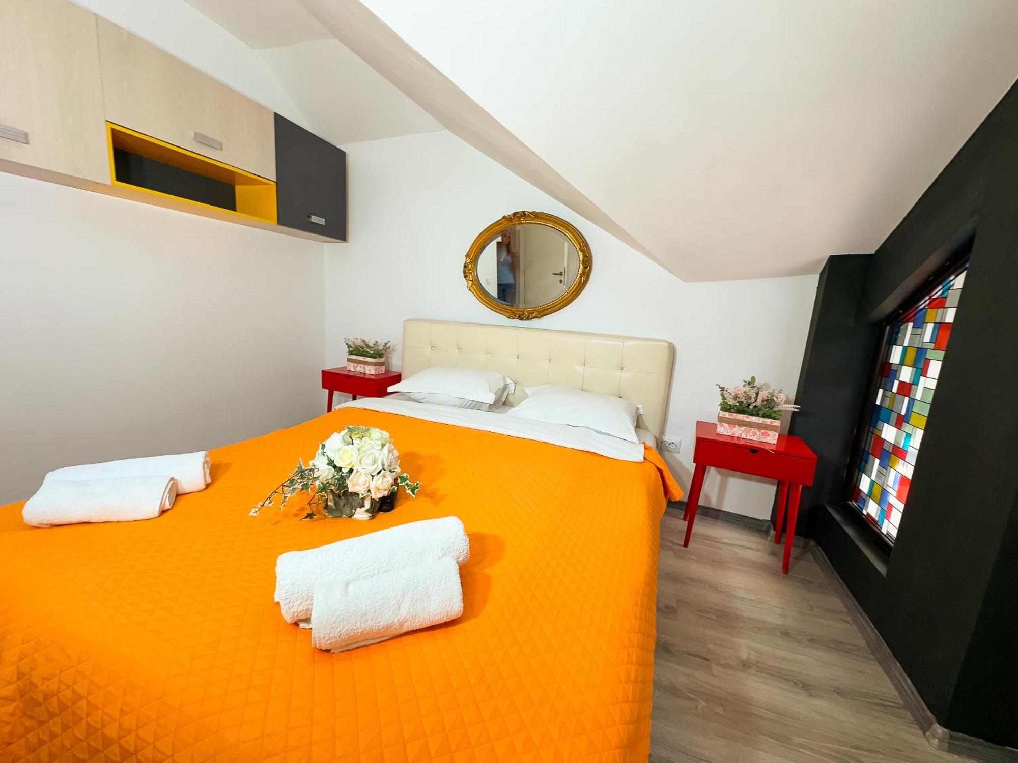The Vintage - Wonderful Apartment In Best Location Κραϊόβα Εξωτερικό φωτογραφία