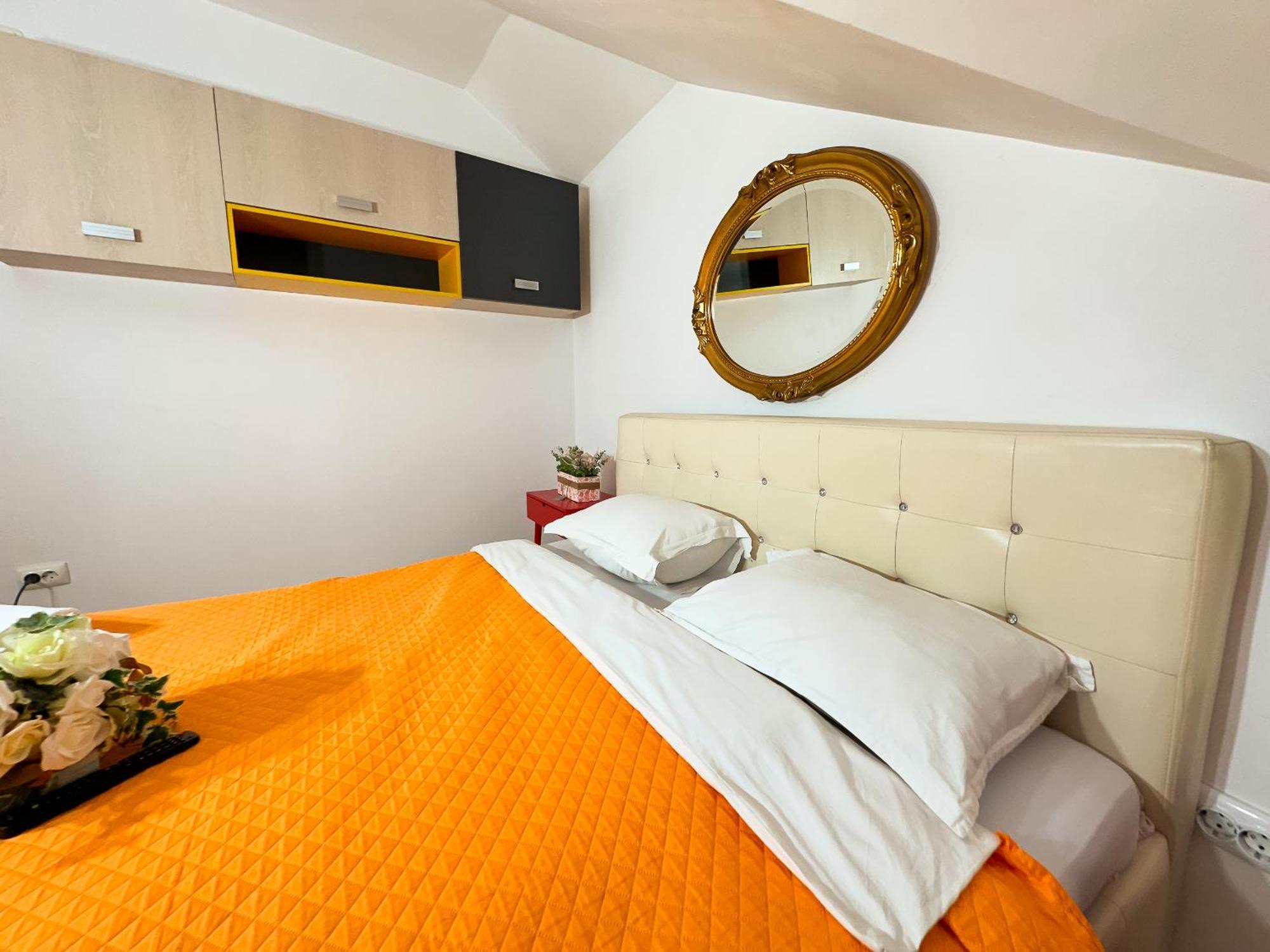 The Vintage - Wonderful Apartment In Best Location Κραϊόβα Εξωτερικό φωτογραφία